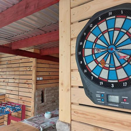 Koller Apartmanhaz Sarvar Bagian luar foto