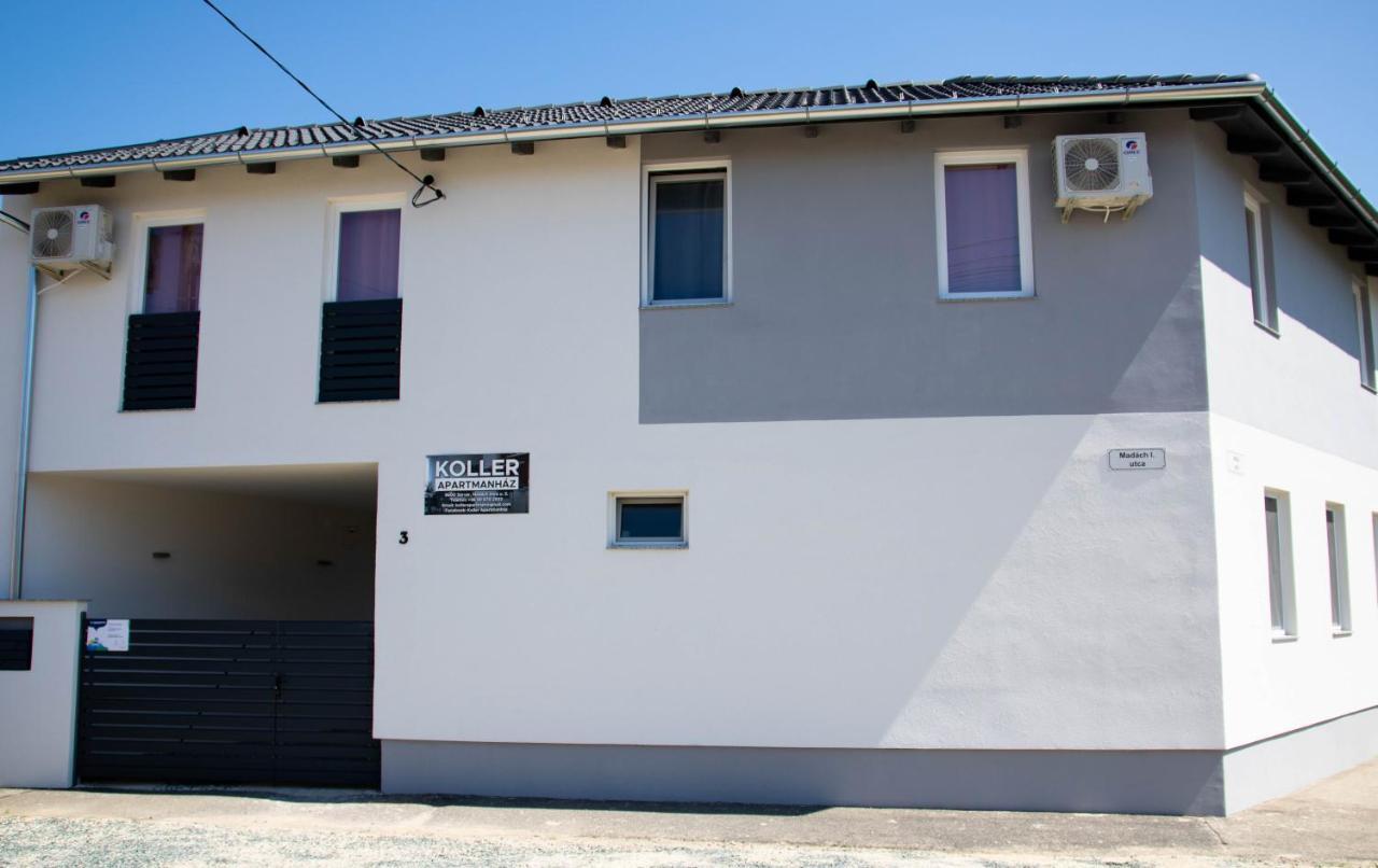 Koller Apartmanhaz Sarvar Bagian luar foto